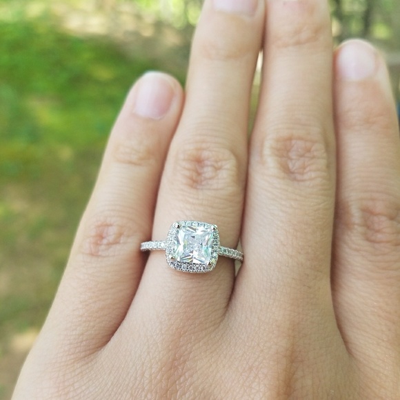 Princess Cut Halo Engagement Ring - Picture 5 of 5